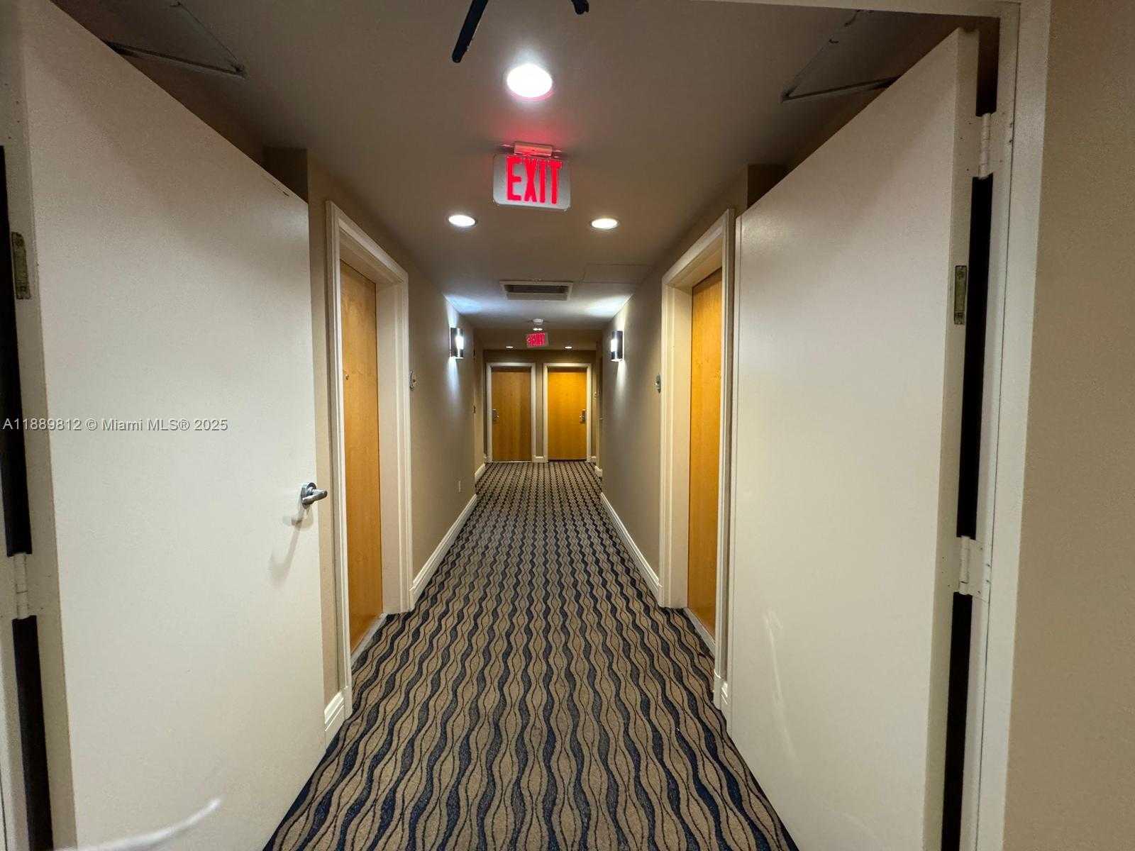 Small Image of 244 BISCAYNE BLVD #2105, Miami Number 32