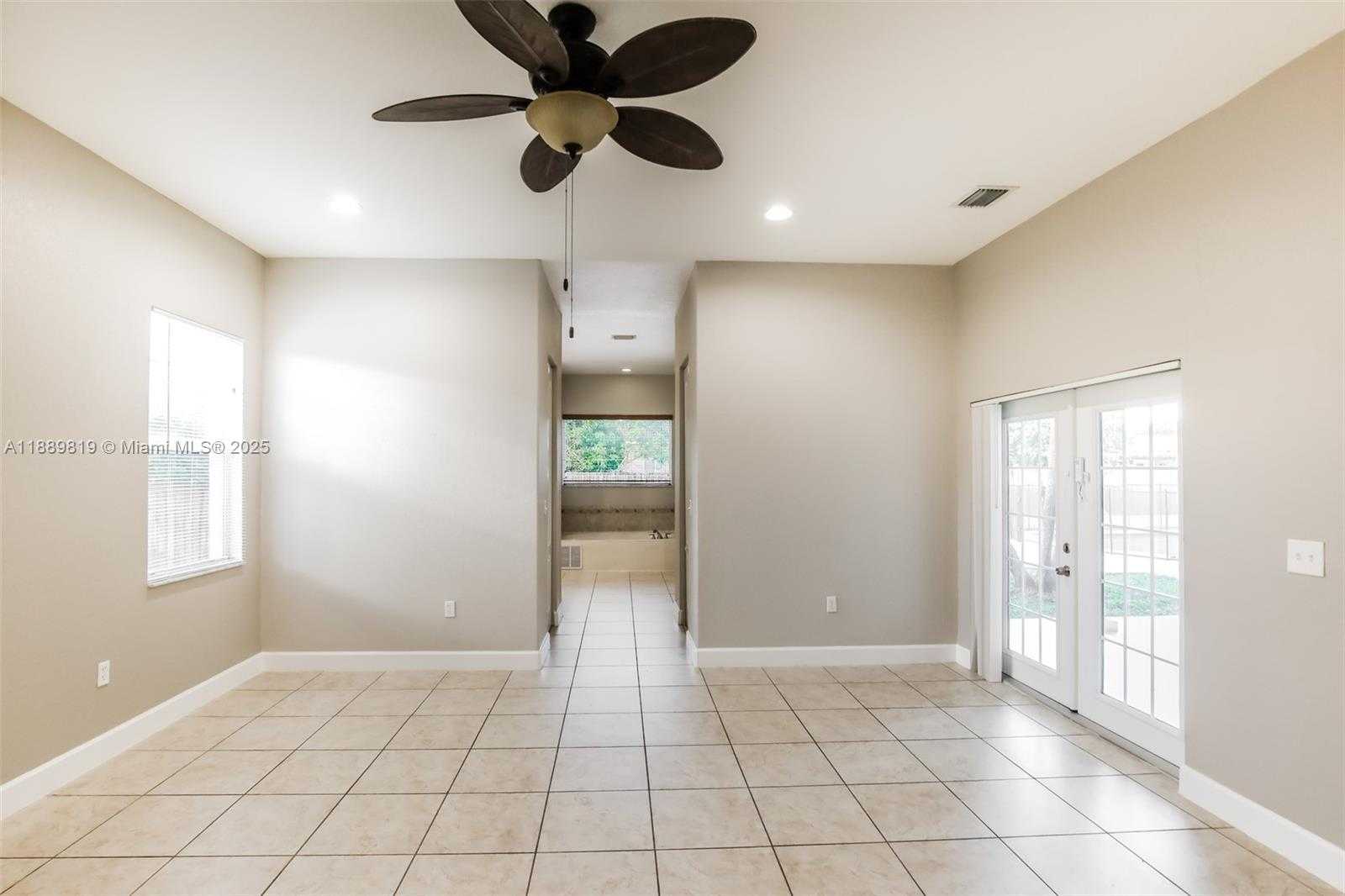 Small Image of 13007 SOUTH WEST 190 STREET, Miami Number 3
