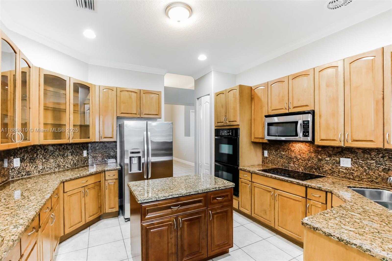 Small Image of 13007 SOUTH WEST 190 STREET, Miami Number 7