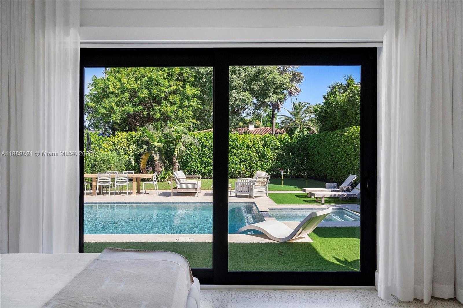 Small Image of 5950 SOUTH WEST 29TH ST, Miami Number 24
