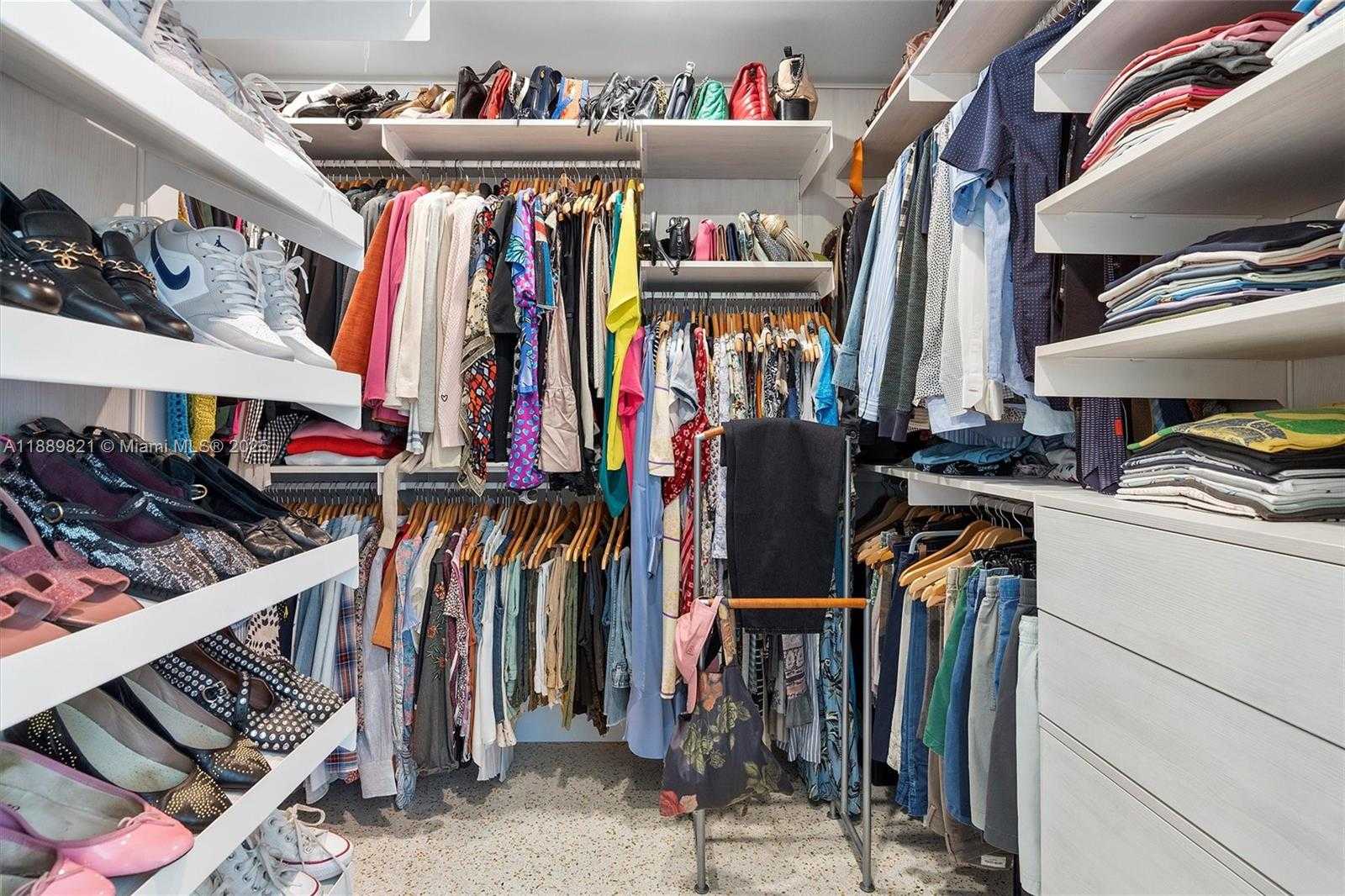 Small Image of 5950 SOUTH WEST 29TH ST, Miami Number 25