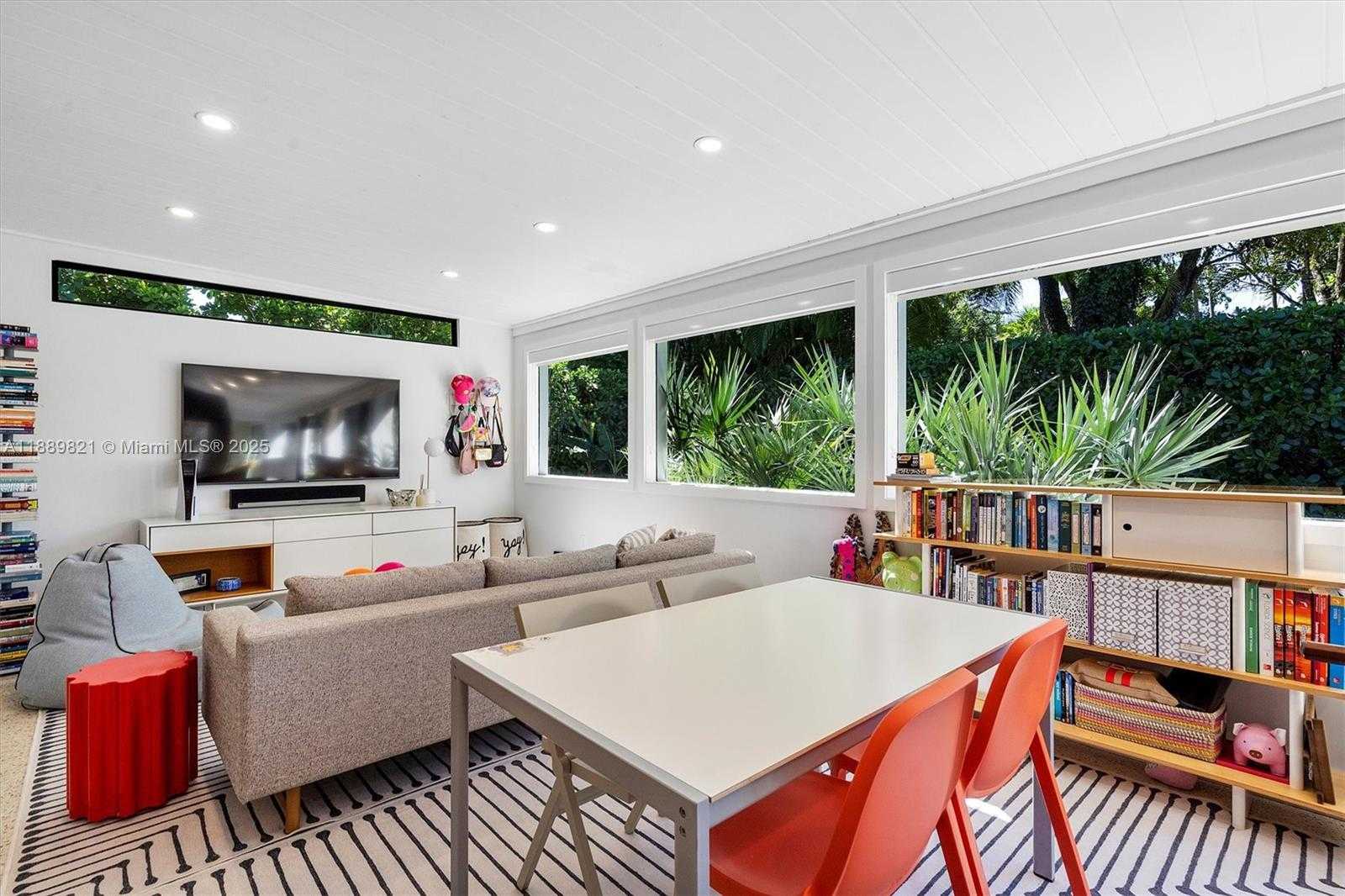 Small Image of 5950 SOUTH WEST 29TH ST, Miami Number 31