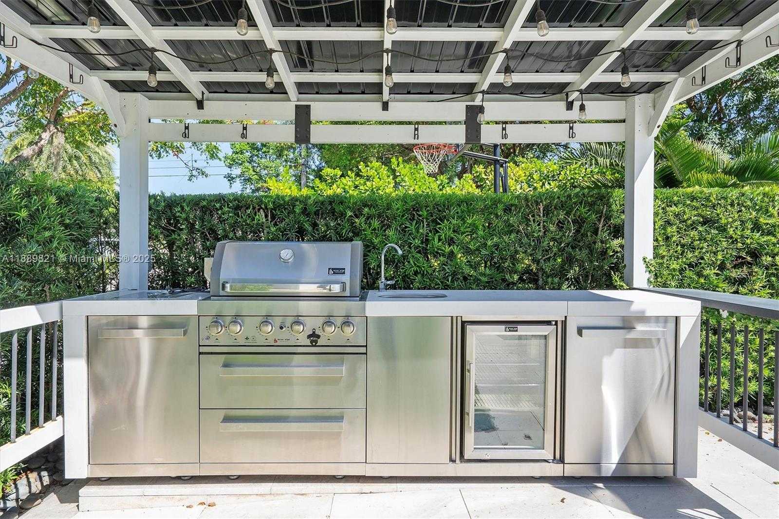 Small Image of 5950 SOUTH WEST 29TH ST, Miami Number 47