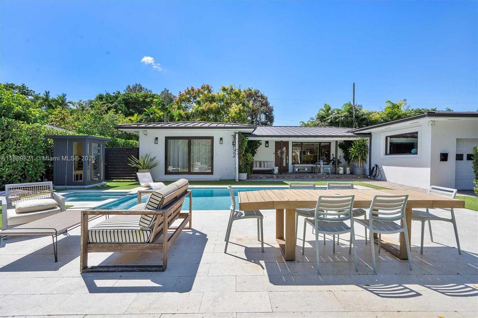 Small Image of 5950 SOUTH WEST 29TH ST, Miami Number 57