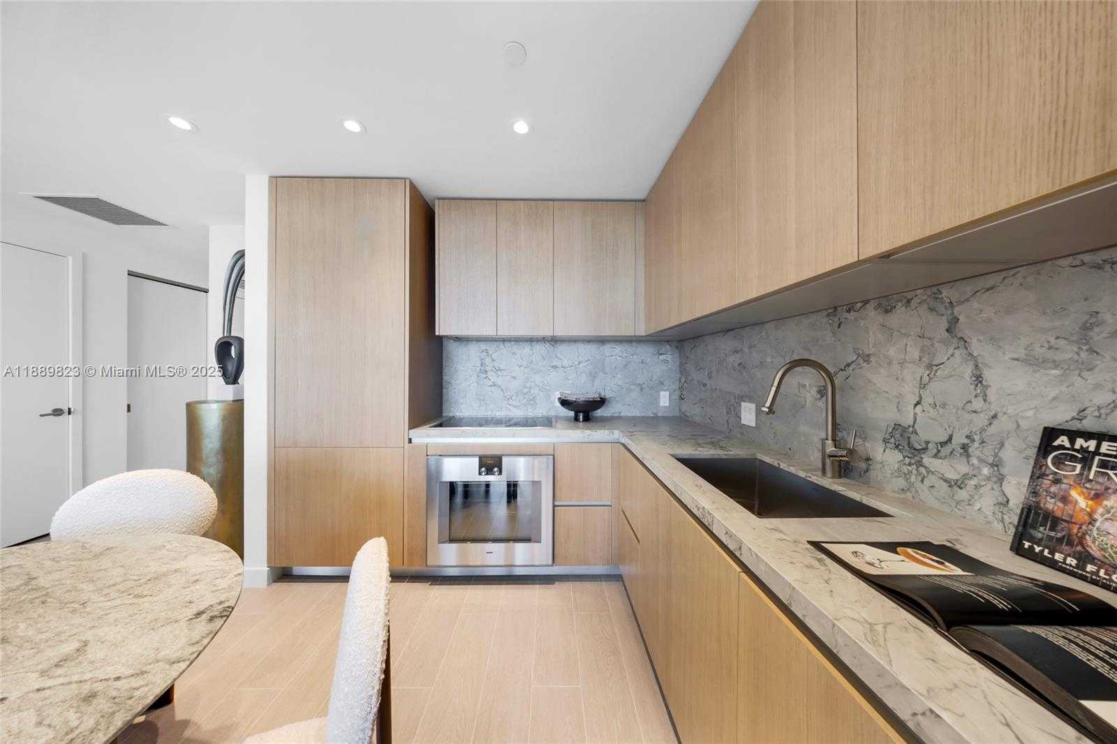 Small Image of 500 ALTON RD #2008, Miami Beach Number 26