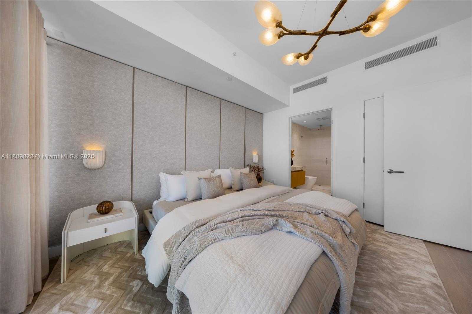 Small Image of 500 ALTON RD #2008, Miami Beach Number 33