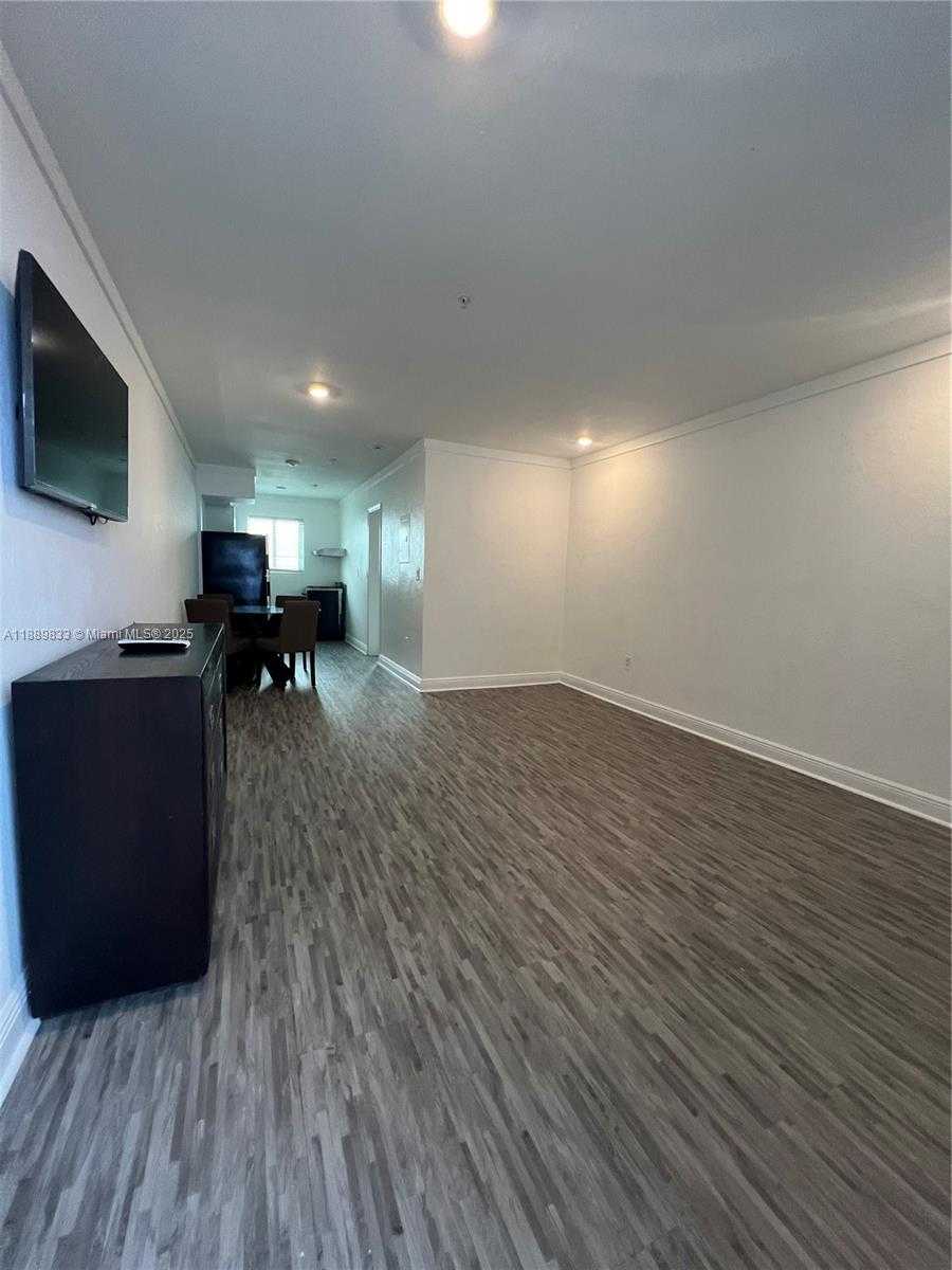 Small Image of 1524 LENOX AVE #15, Miami Beach Number 6