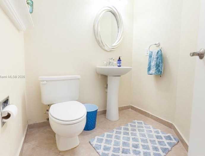 Small Image of 5880 COLLINS AVE #306, Miami Beach Number 26