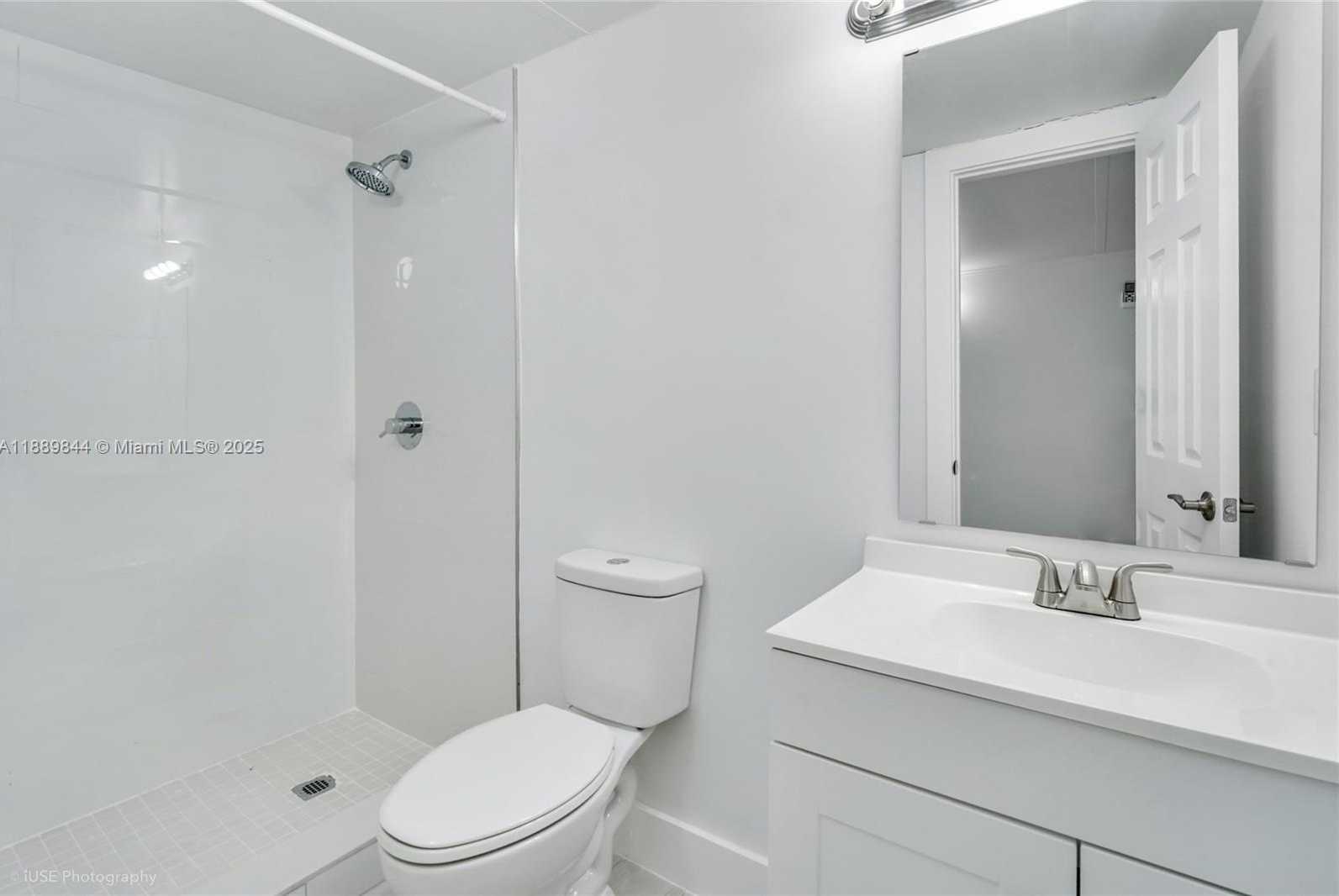Small Image of 3625 WEST 13TH AVE #2, Hialeah Number 5