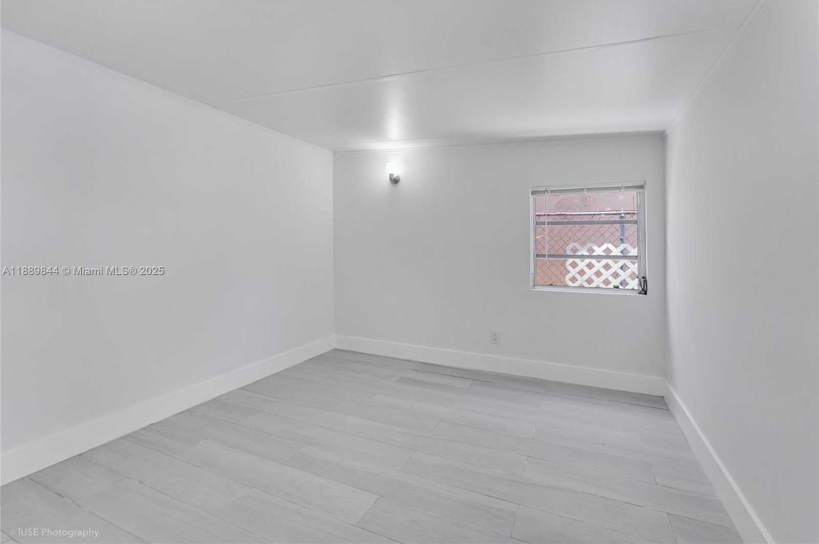 Small Image of 3625 WEST 13TH AVE #2, Hialeah Number 6