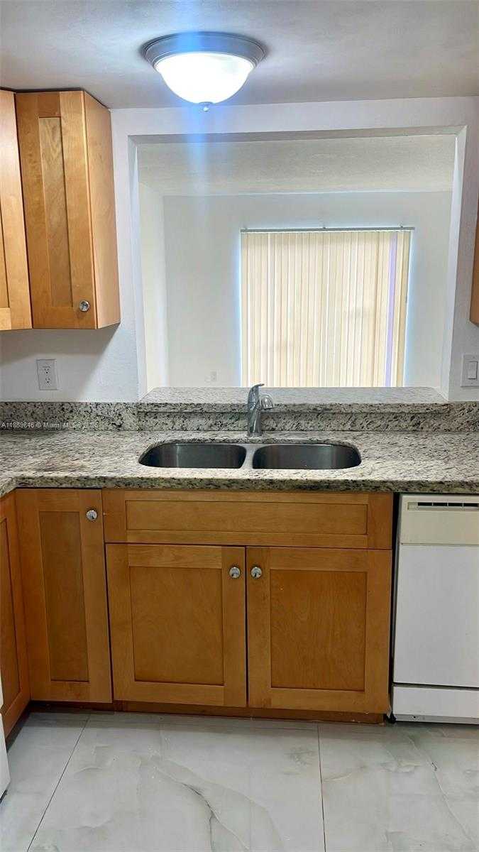 Small Image of 18111 NORTH WEST 68TH AVE #H210, Hialeah Number 5