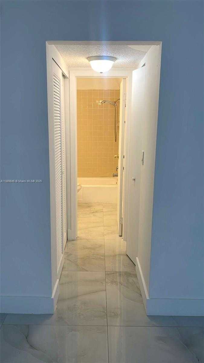 Small Image of 18111 NORTH WEST 68TH AVE #H210, Hialeah Number 6
