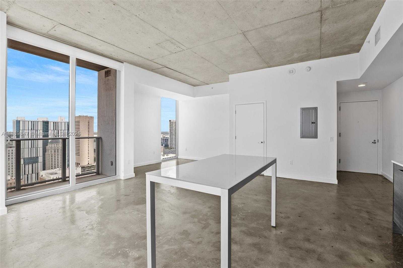 Small Image of 151 SOUTH EAST 1ST ST #3511, Miami Number 4
