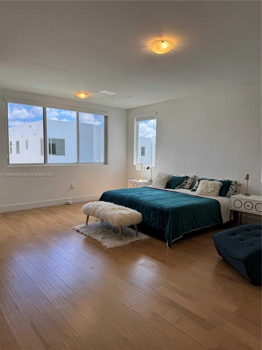 Small Image of 7547 NORTH WEST 98TH AVE #., Doral Number 10