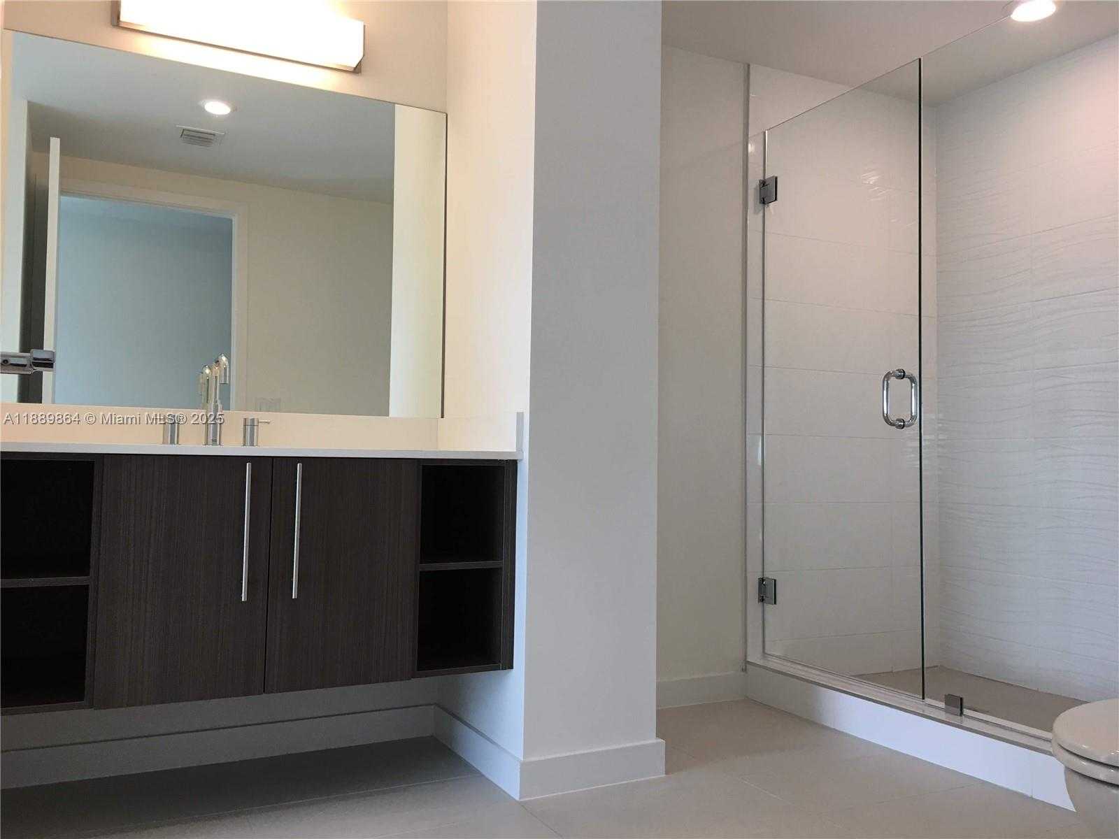 Small Image of 7875 NORTH WEST 107TH AVE #618, Doral Number 4