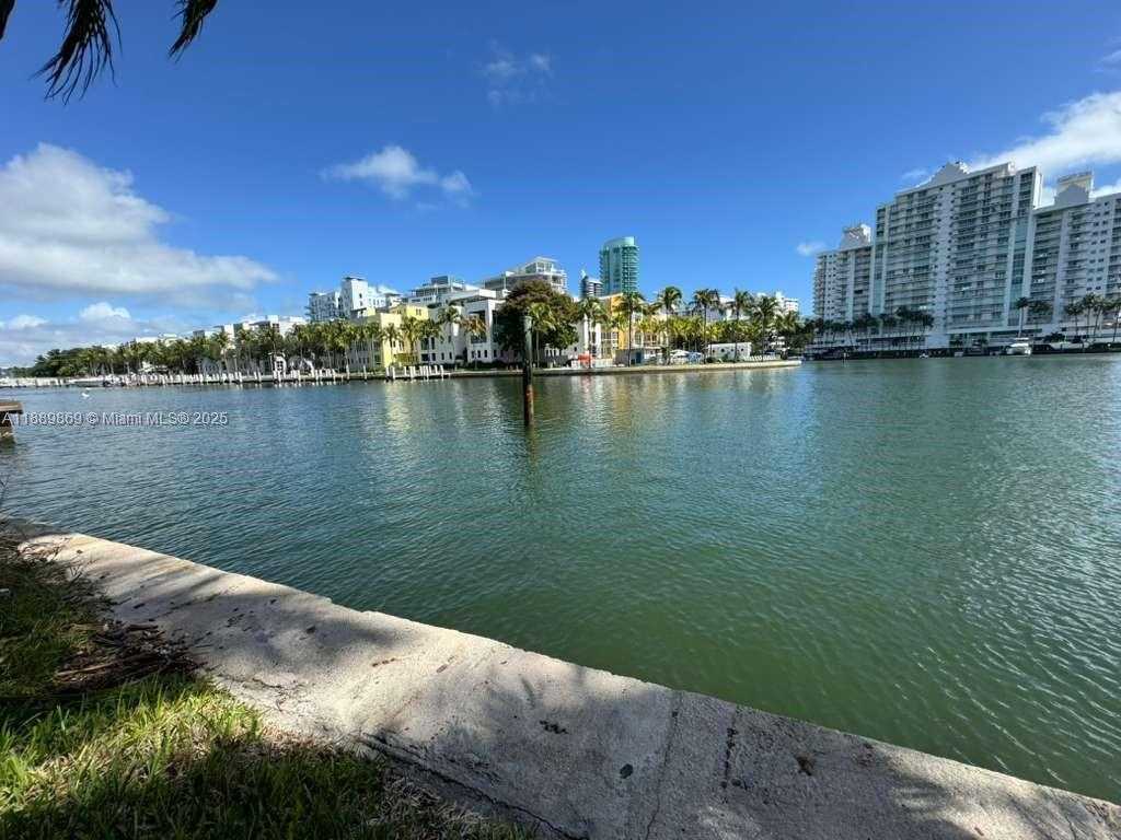 Small Image of 6015 PINE TREE DR, Miami Beach Number 51