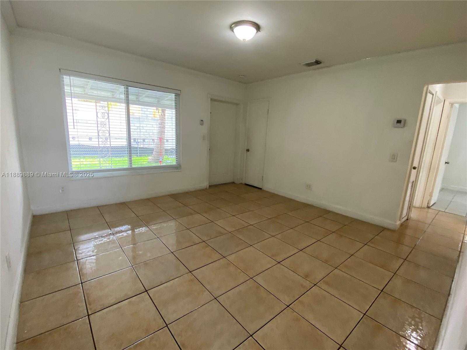 Small Image of 2215 ADAMS ST #1, Hollywood Number 11