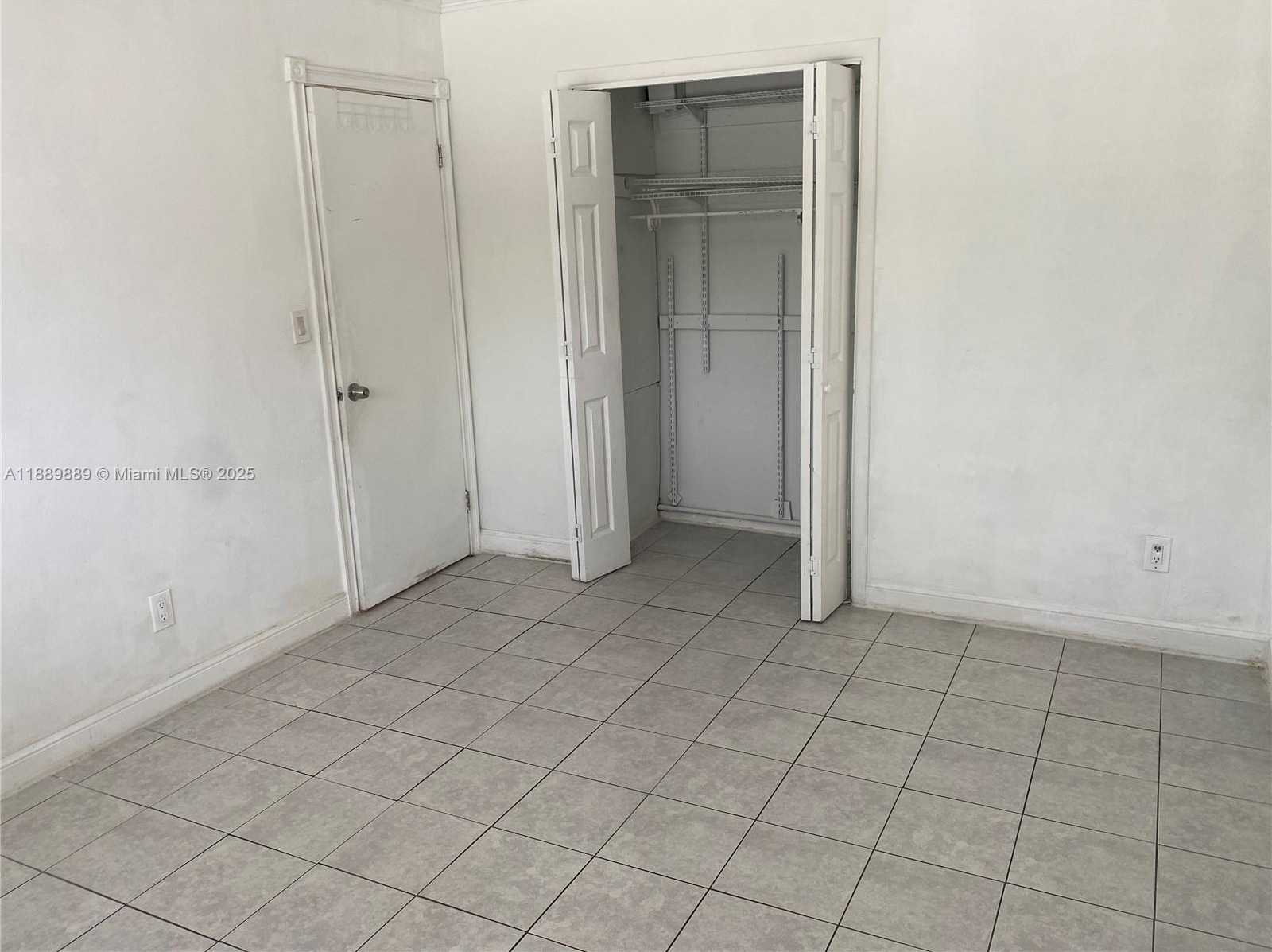 Small Image of 2215 ADAMS ST #1, Hollywood Number 13