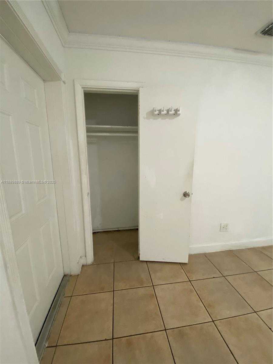 Small Image of 2215 ADAMS ST #1, Hollywood Number 20