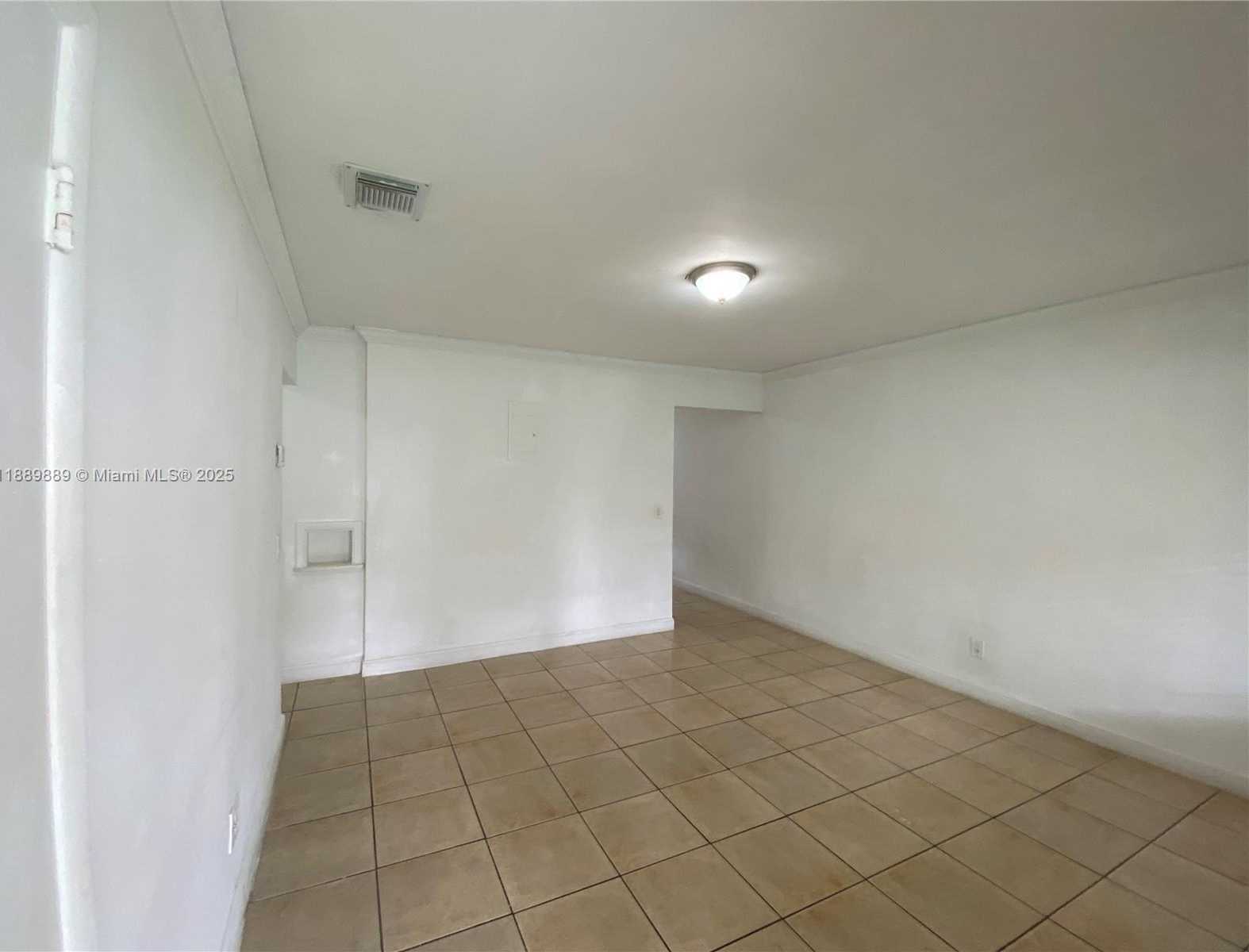 Small Image of 2215 ADAMS ST #1, Hollywood Number 23