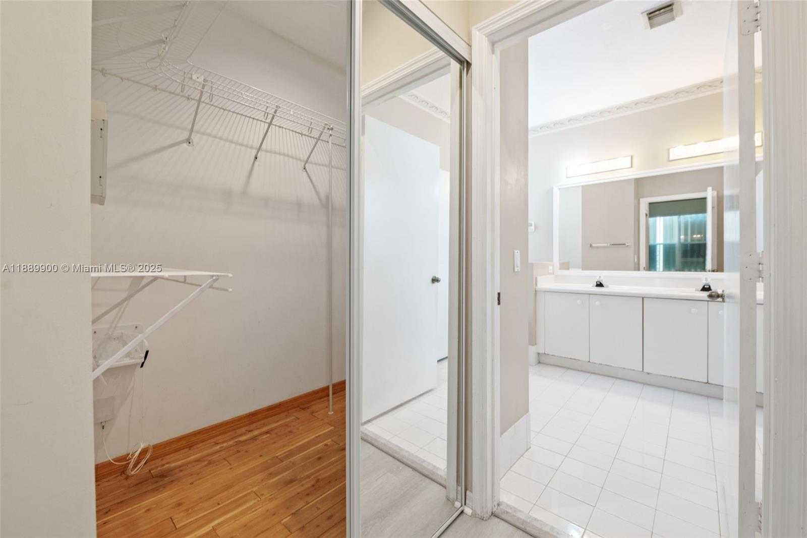 Small Image of 15942 SOUTH WEST 146TH TER, Miami Number 13
