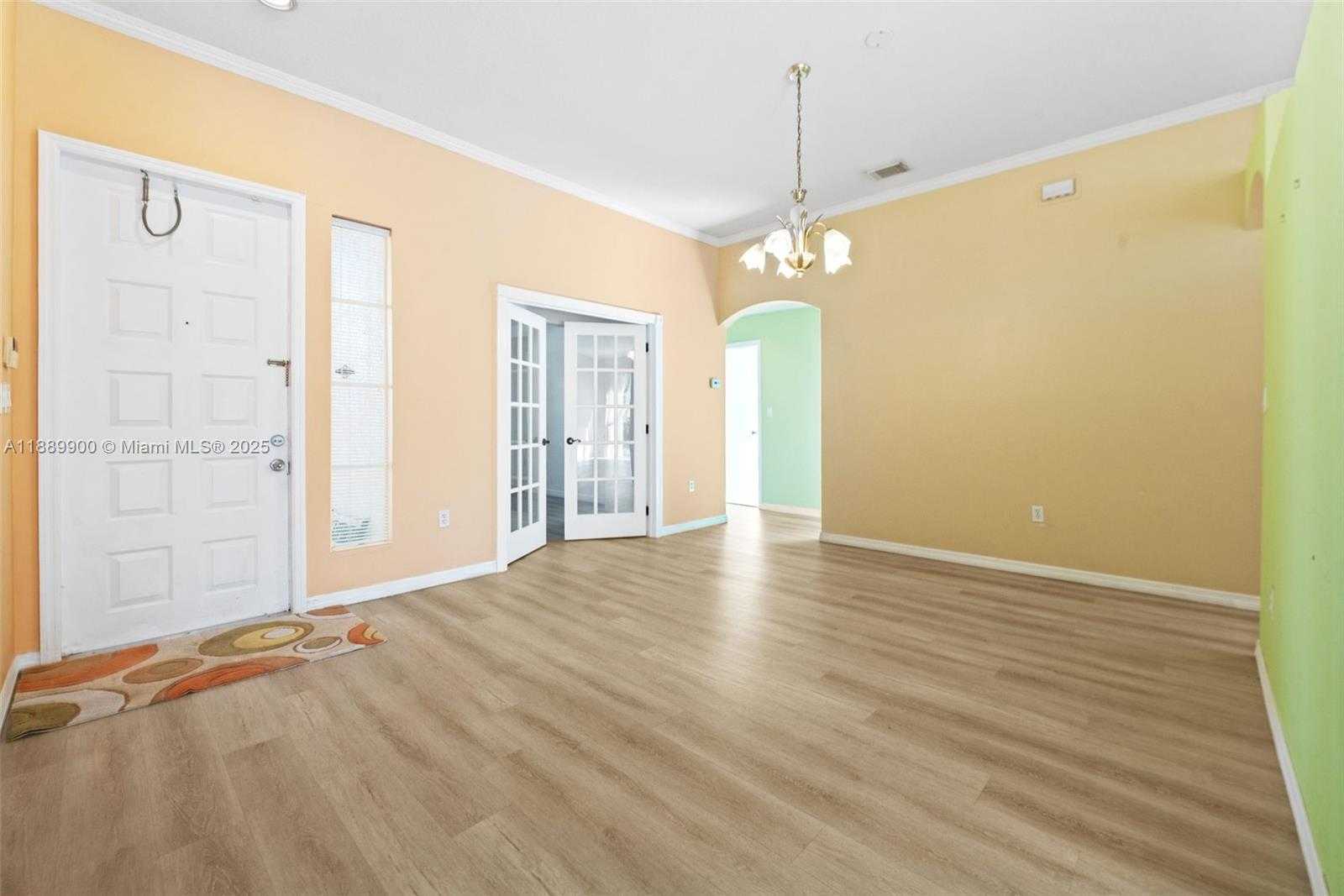 Small Image of 15942 SOUTH WEST 146TH TER, Miami Number 4