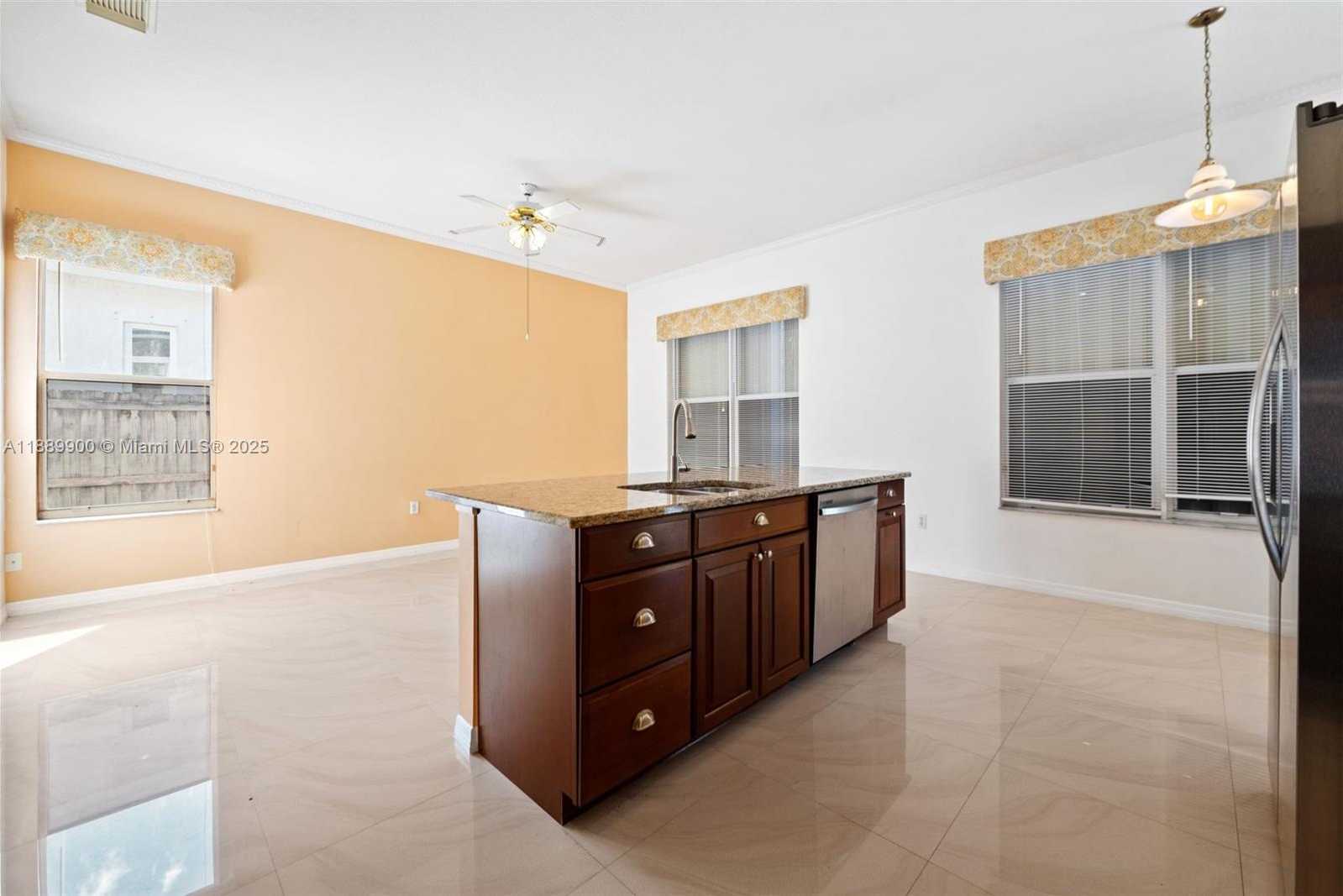 Small Image of 15942 SOUTH WEST 146TH TER, Miami Number 8