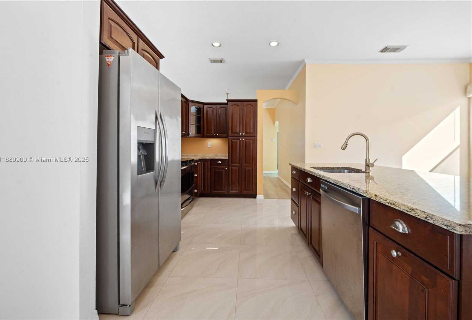 Small Image of 15942 SOUTH WEST 146TH TER, Miami Number 9