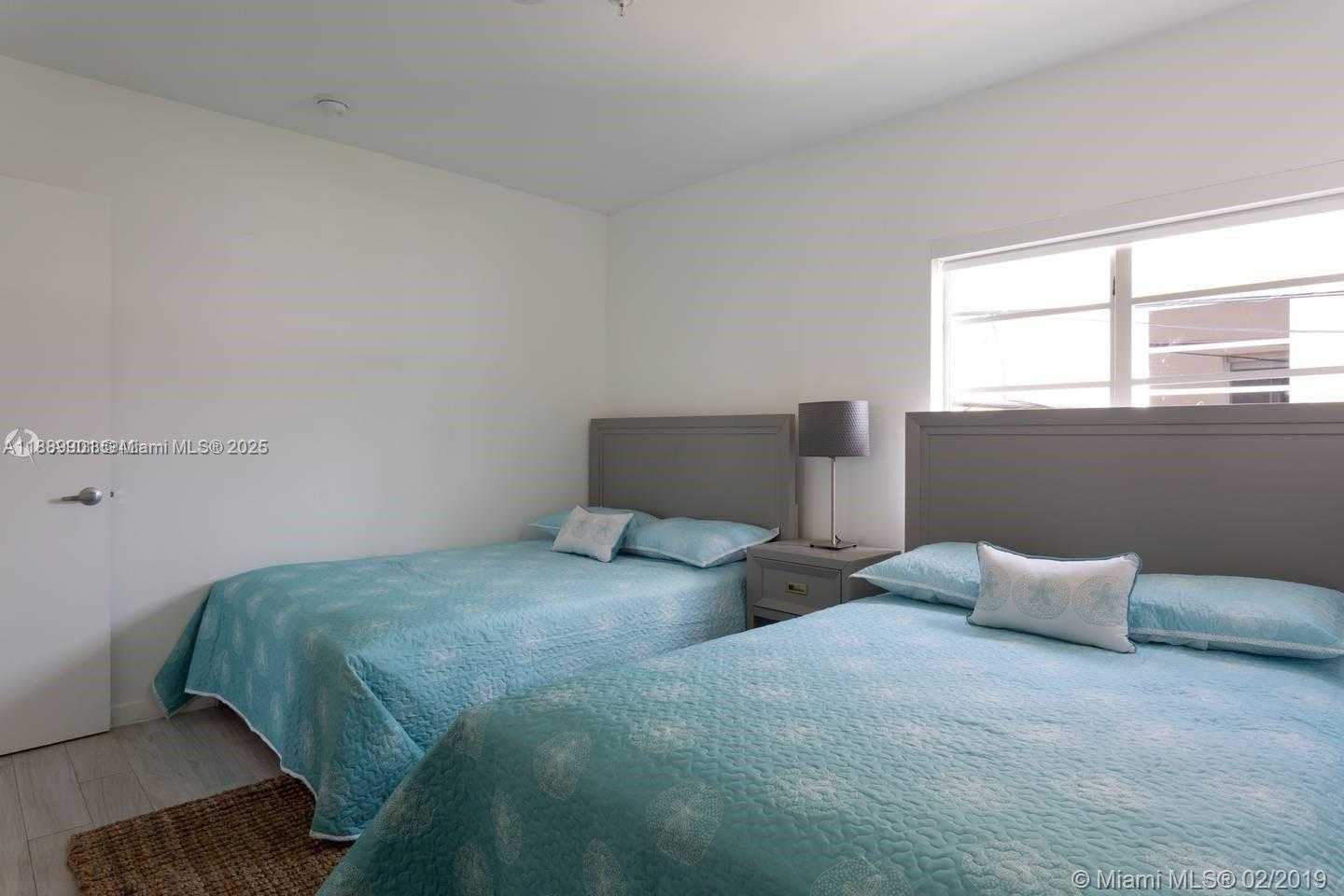 Small Image of 1450 MERIDIAN AVE #201, Miami Beach Number 14