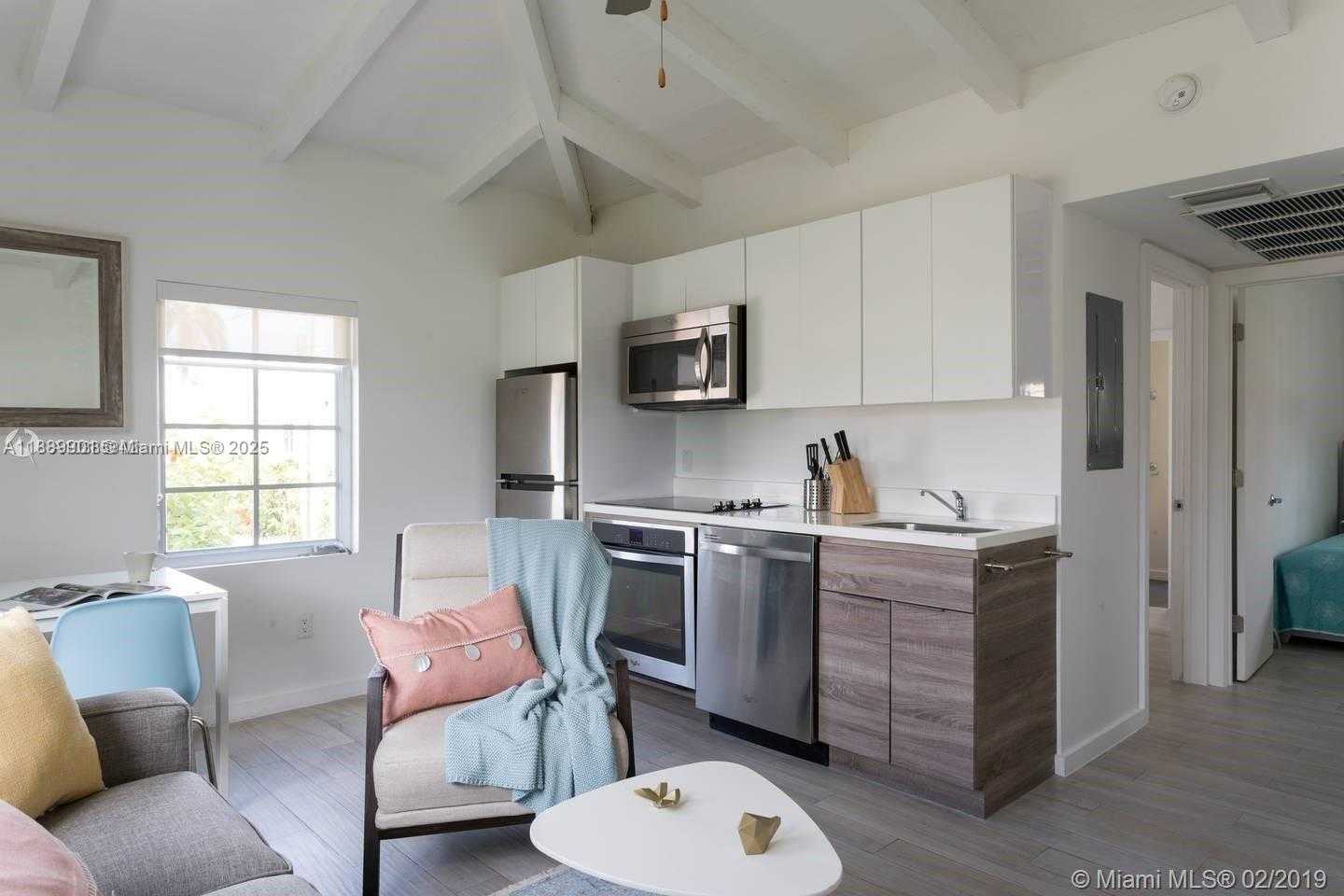 Small Image of 1450 MERIDIAN AVE #201, Miami Beach Number 3