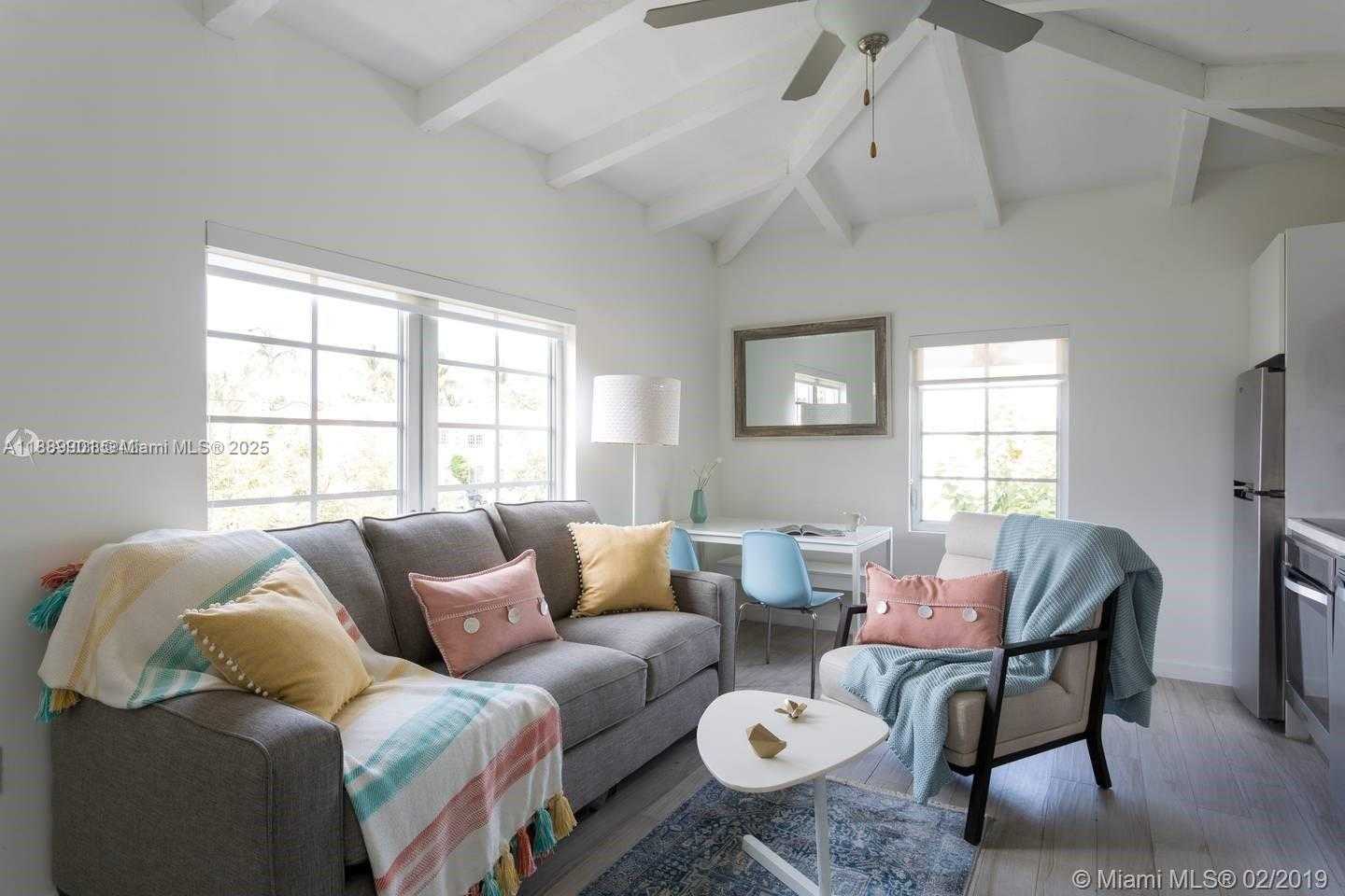 Small Image of 1450 MERIDIAN AVE #201, Miami Beach Number 5