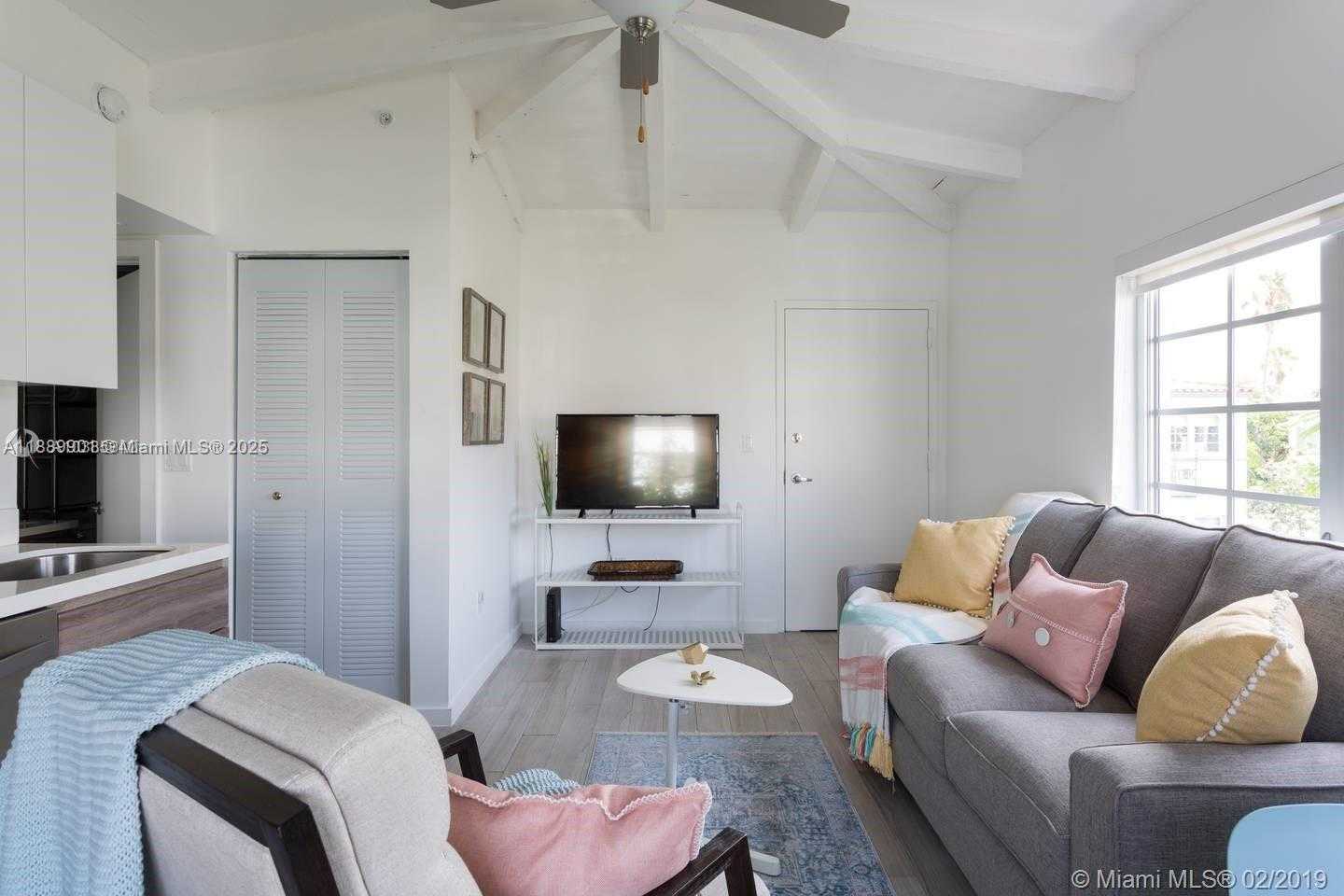Small Image of 1450 MERIDIAN AVE #201, Miami Beach Number 9