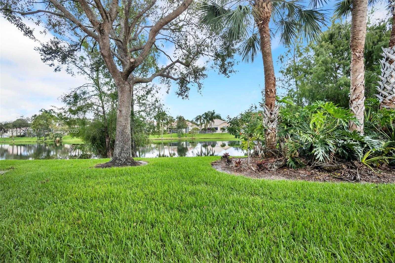 Small Image of 8033 KALIKO LN, Wellington Number 35