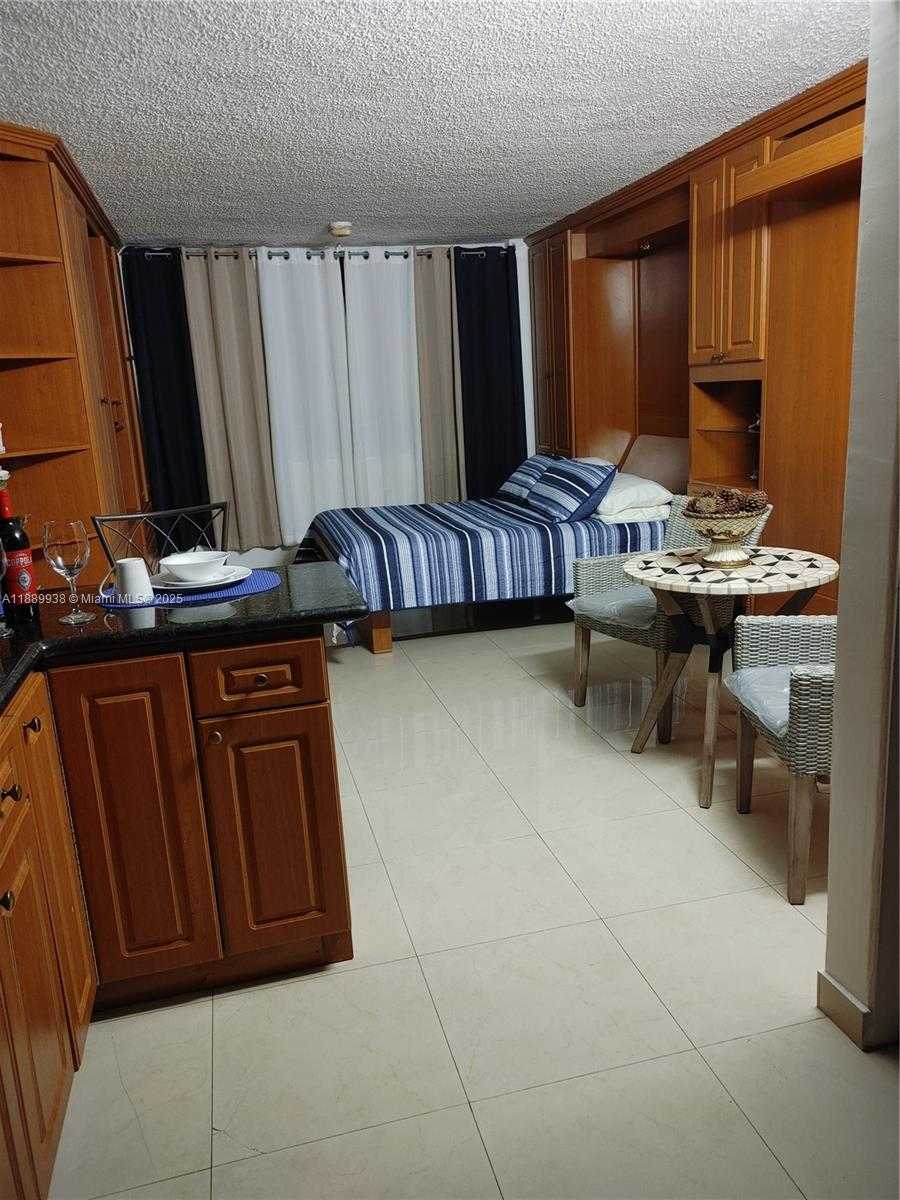 Small Image of 19201 COLLINS AVE #103, Sunny Isles Beach Number 2