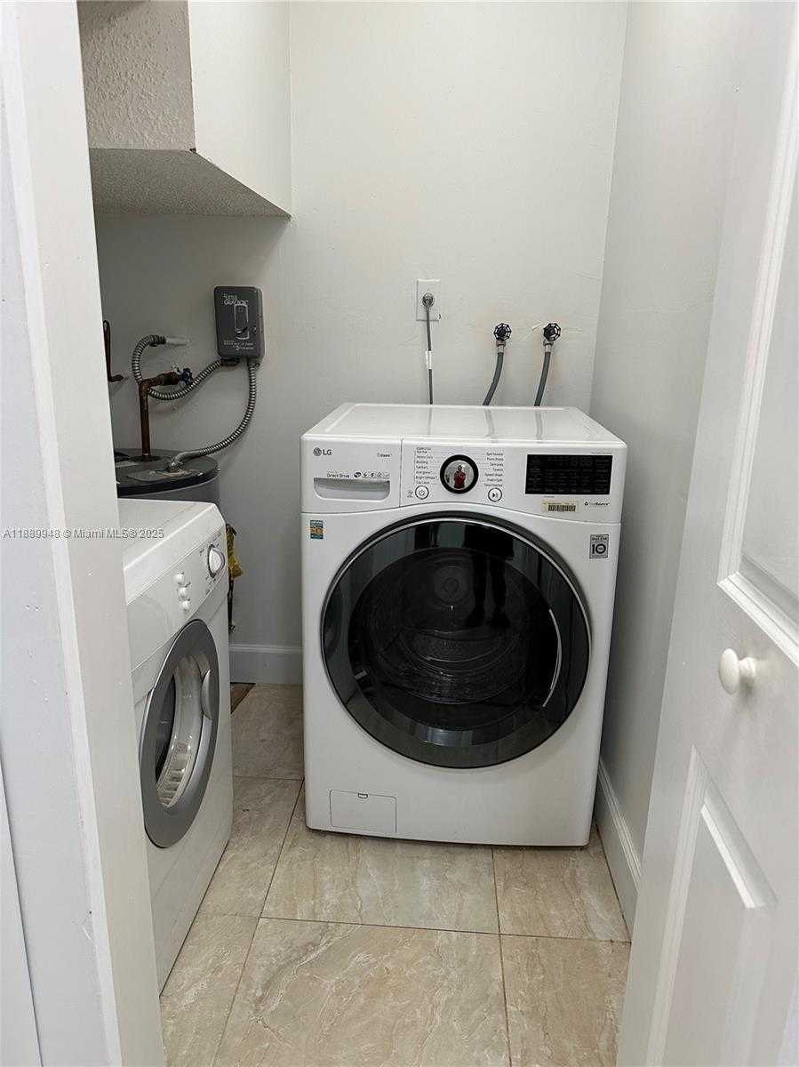 Small Image of 5912 SOUTH WEST 133RD CT, Miami Number 10