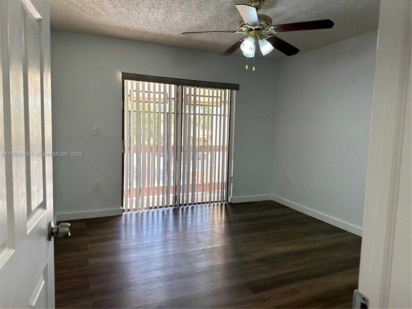 Small Image of 5912 SOUTH WEST 133RD CT, Miami Number 8