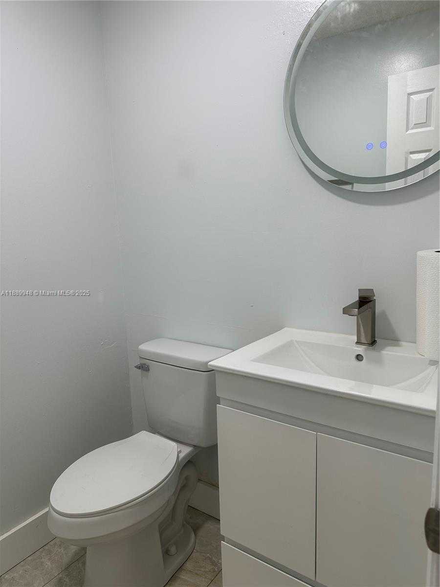 Small Image of 5912 SOUTH WEST 133RD CT, Miami Number 9
