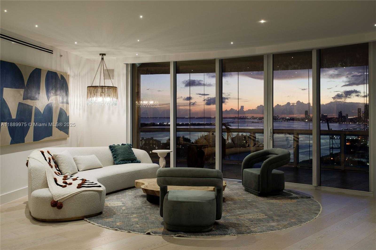 Small Image of 1000 SOUTH POINTE DR #3301, Miami Beach Number 23