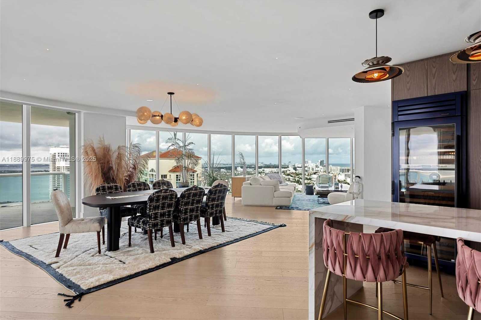 Small Image of 1000 SOUTH POINTE DR #3301, Miami Beach Number 5