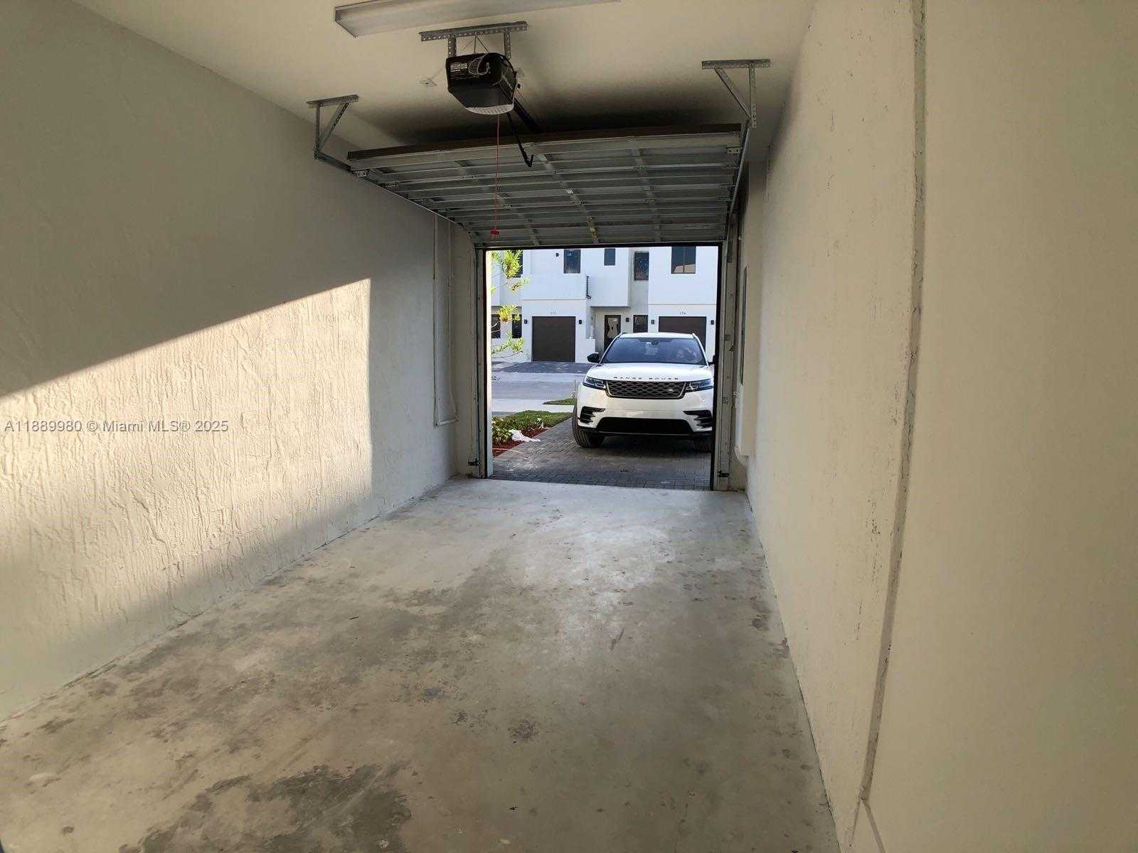 Small Image of 497 SOUTH WEST 91ST CT #497, Miami Number 8