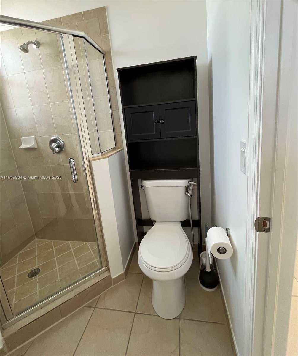 Small Image of 17077 SOUTH WEST 93RD ST #Rear, Miami Number 10