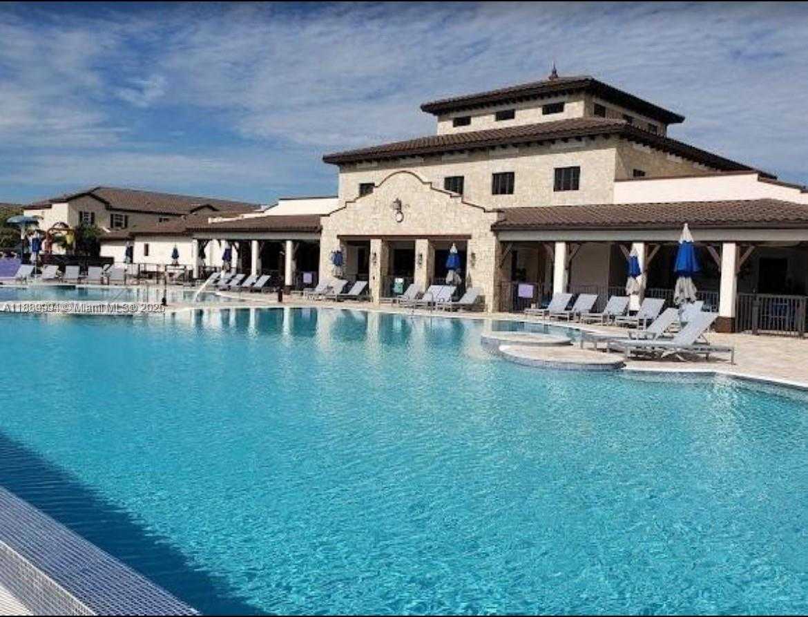 Small Image of 17077 SOUTH WEST 93RD ST #Rear, Miami Number 25
