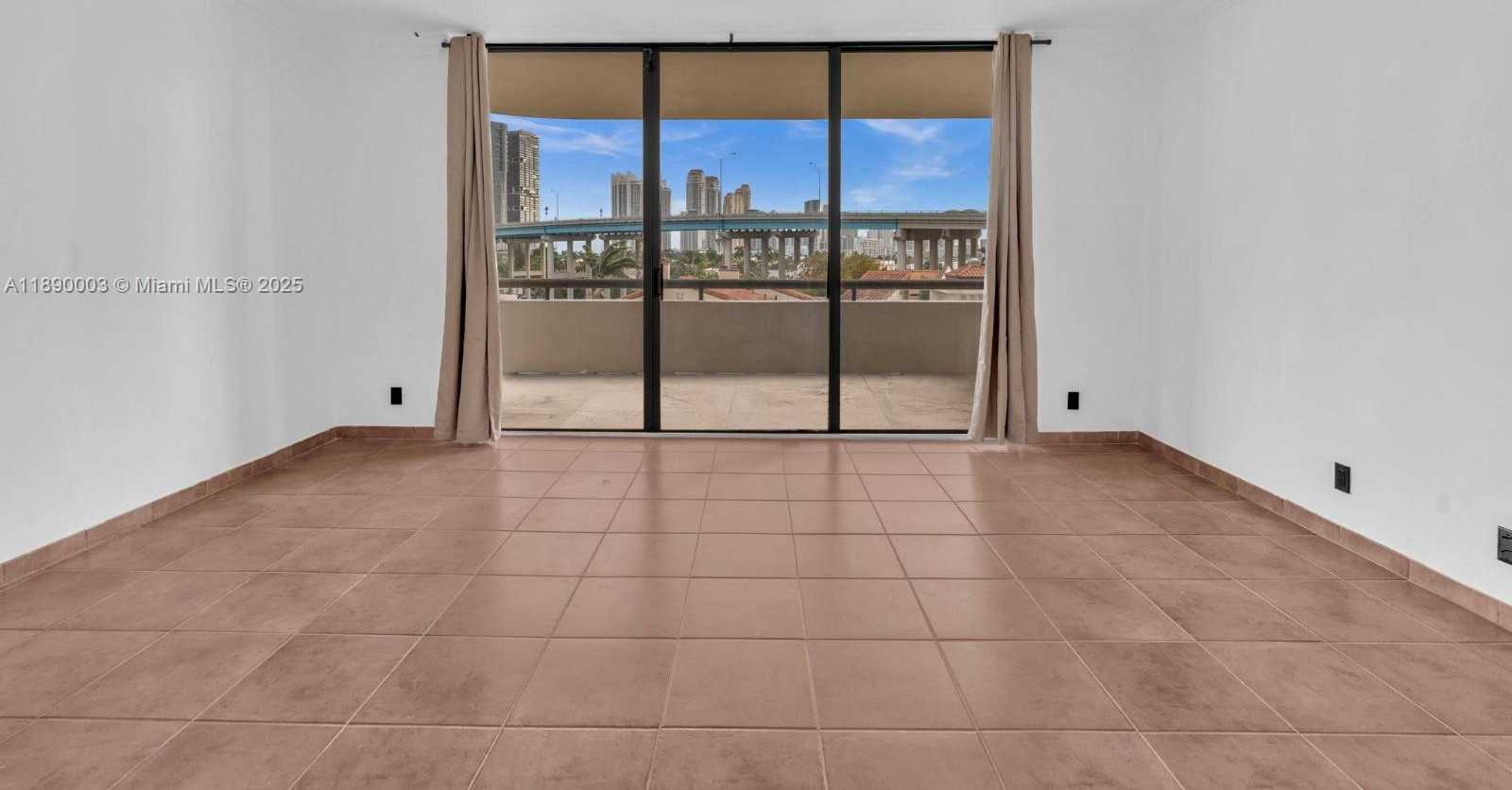 Small Image of 19355 TURNBERRY WAY #3J, Aventura Number 10