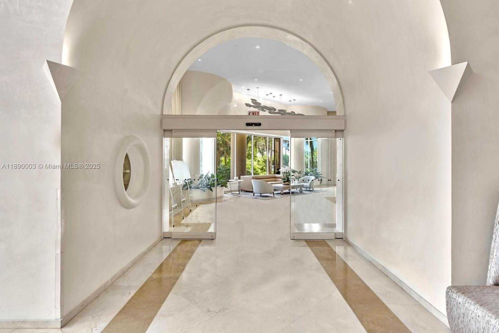 Small Image of 19355 TURNBERRY WAY #3J, Aventura Number 18