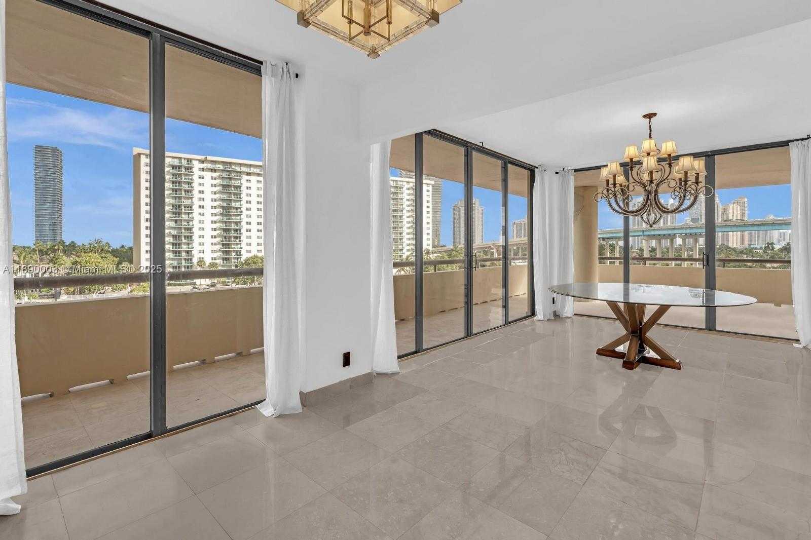 Small Image of 19355 TURNBERRY WAY #3J, Aventura Number 8