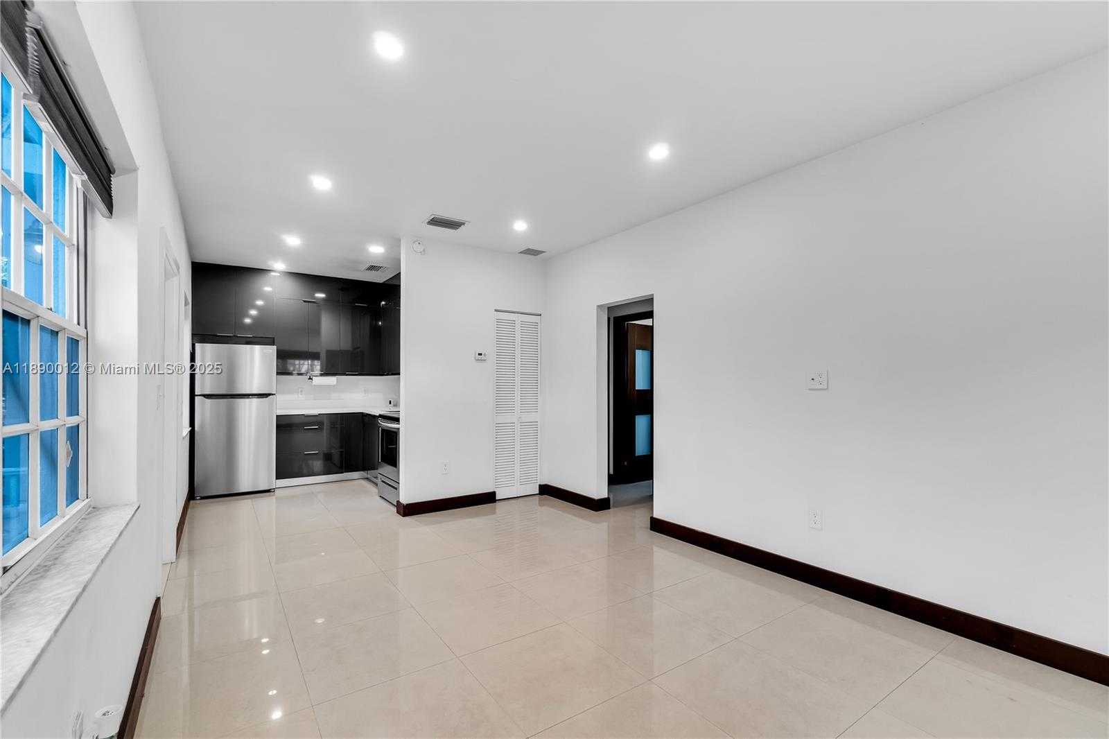 Small Image of 8335 EAST CRESPI BLVD #4, Miami Beach Number 4