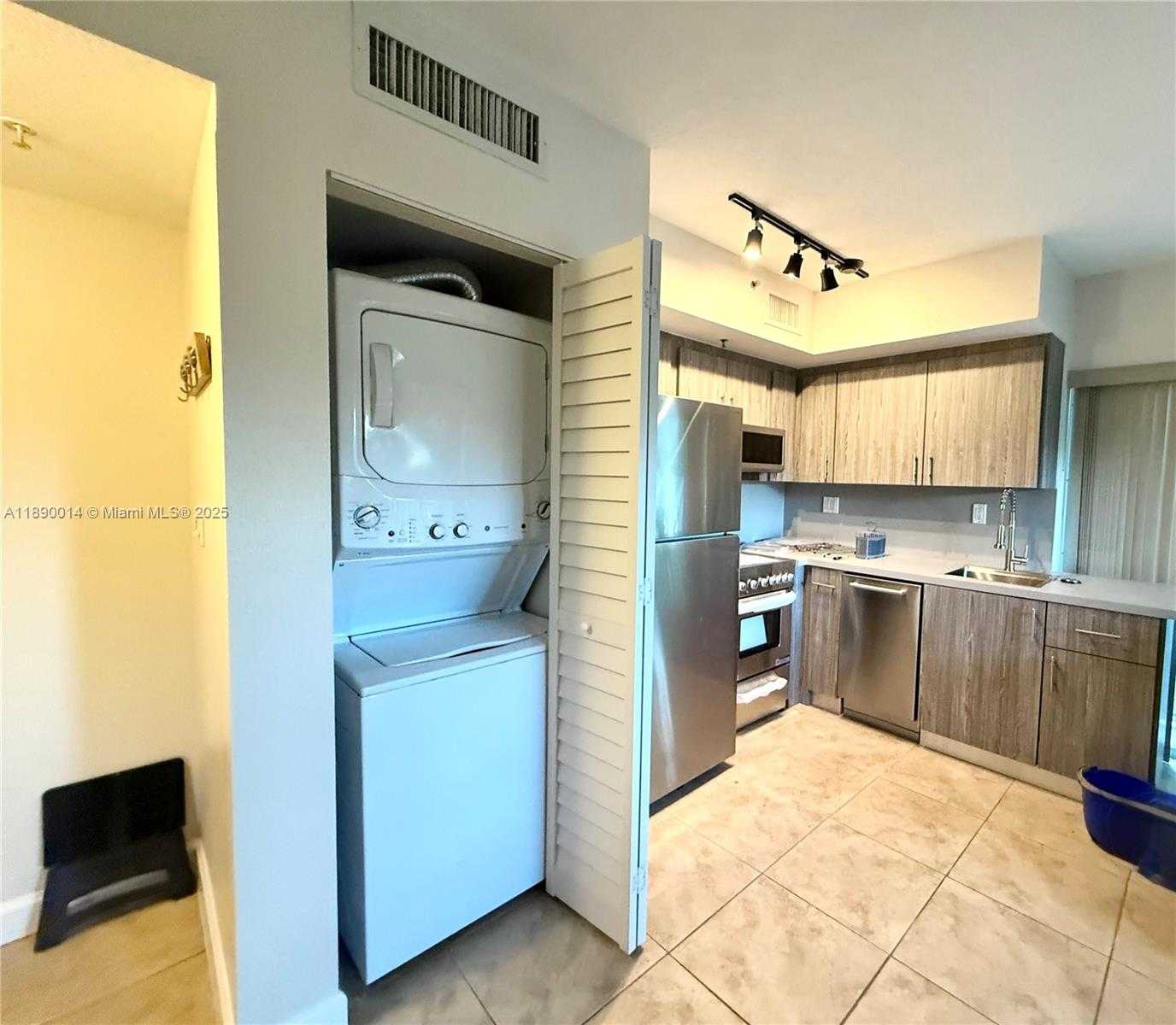 Small Image of 630 85TH ST #103, Miami Beach Number 5