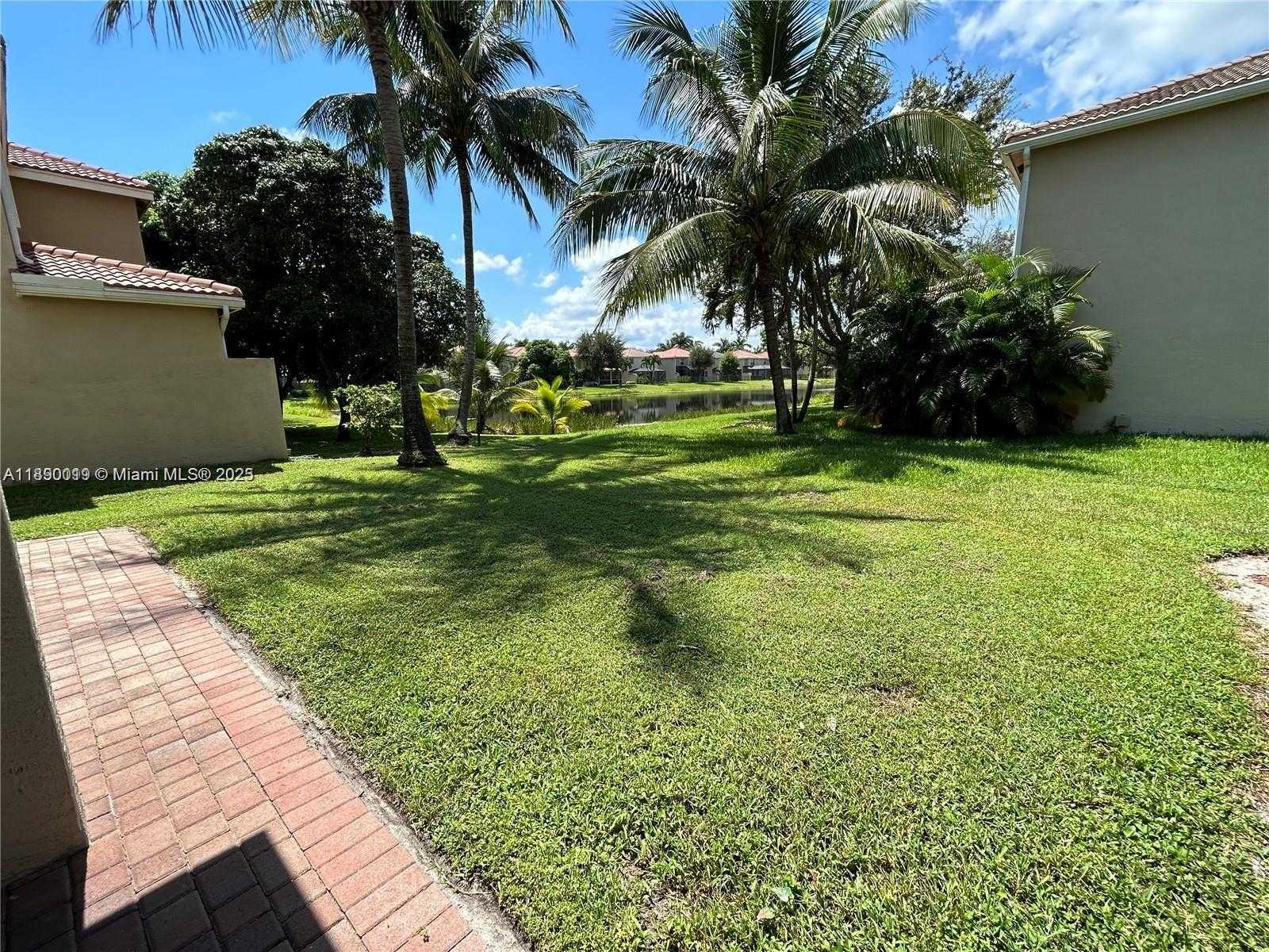Small Image of 7828 PARSONS PINE DR, Boynton Beach Number 25