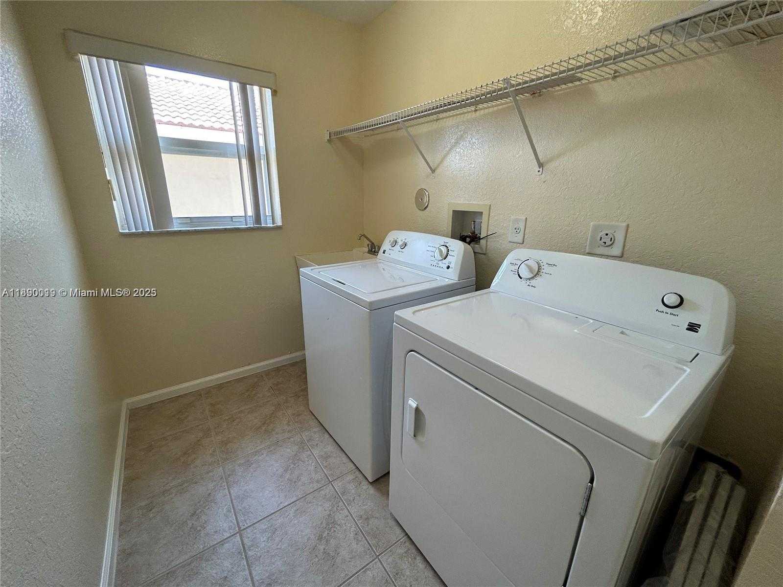 Small Image of 7828 PARSONS PINE DR, Boynton Beach Number 39
