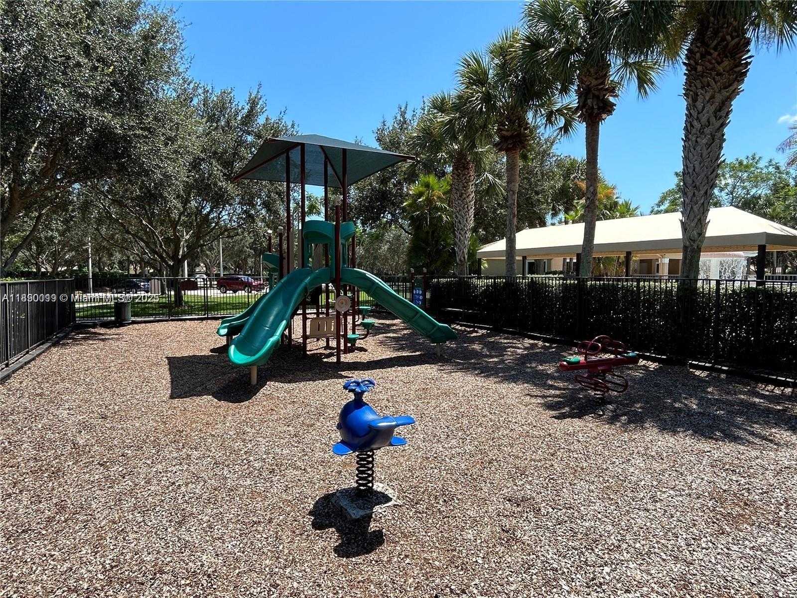 Small Image of 7828 PARSONS PINE DR, Boynton Beach Number 68